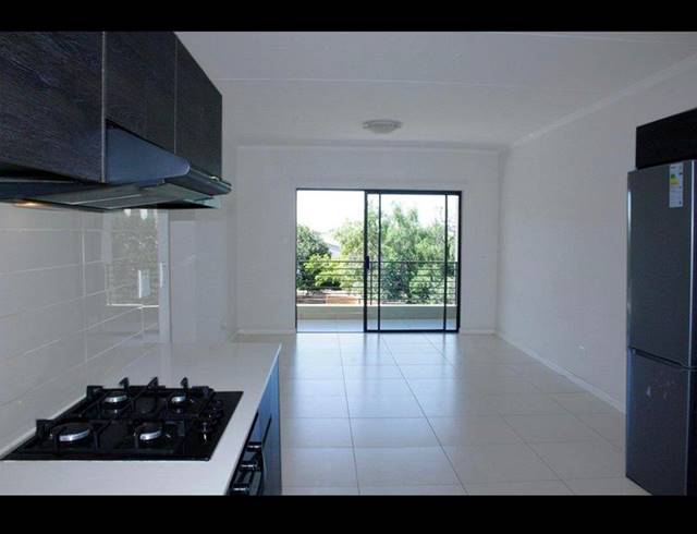 2 BEDROOM APARTMENT FOR SALE IN FOURWAYS